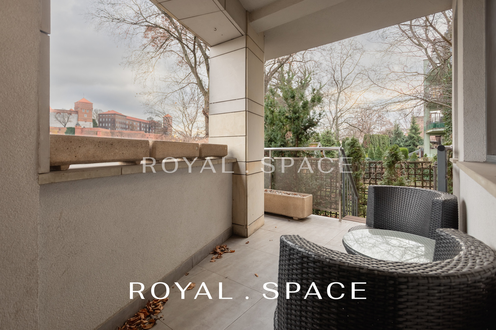 Apartament z ogrodem i widokiem na Wawel w centrum