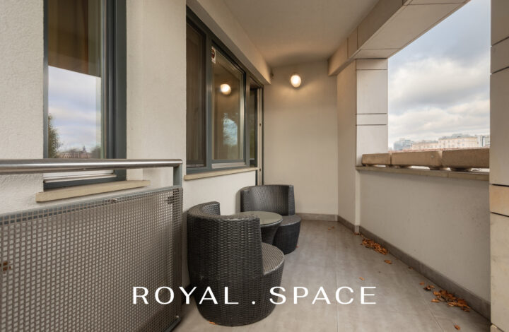 Apartament z ogrodem i widokiem na Wawel w centrum