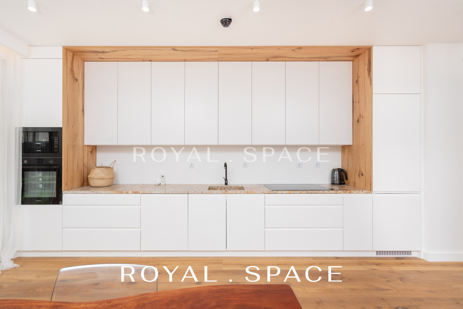 Przestronny, luksusowy apartament z ogrodem!