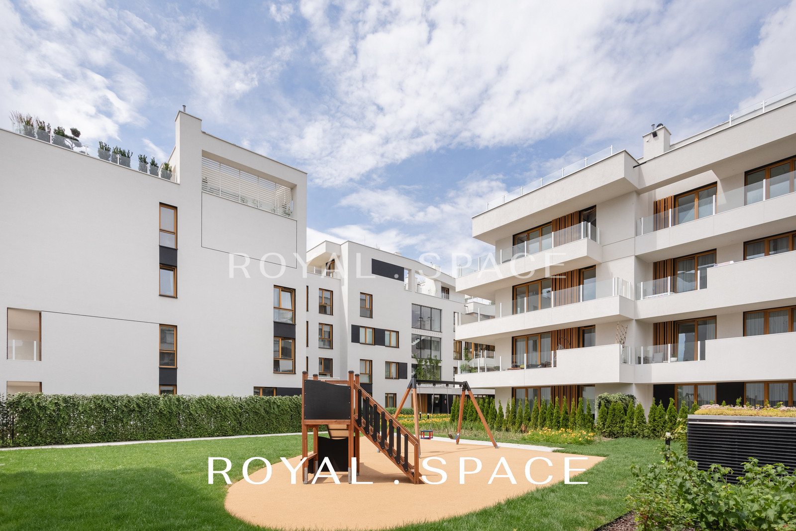 Przestronny, luksusowy apartament z ogrodem!