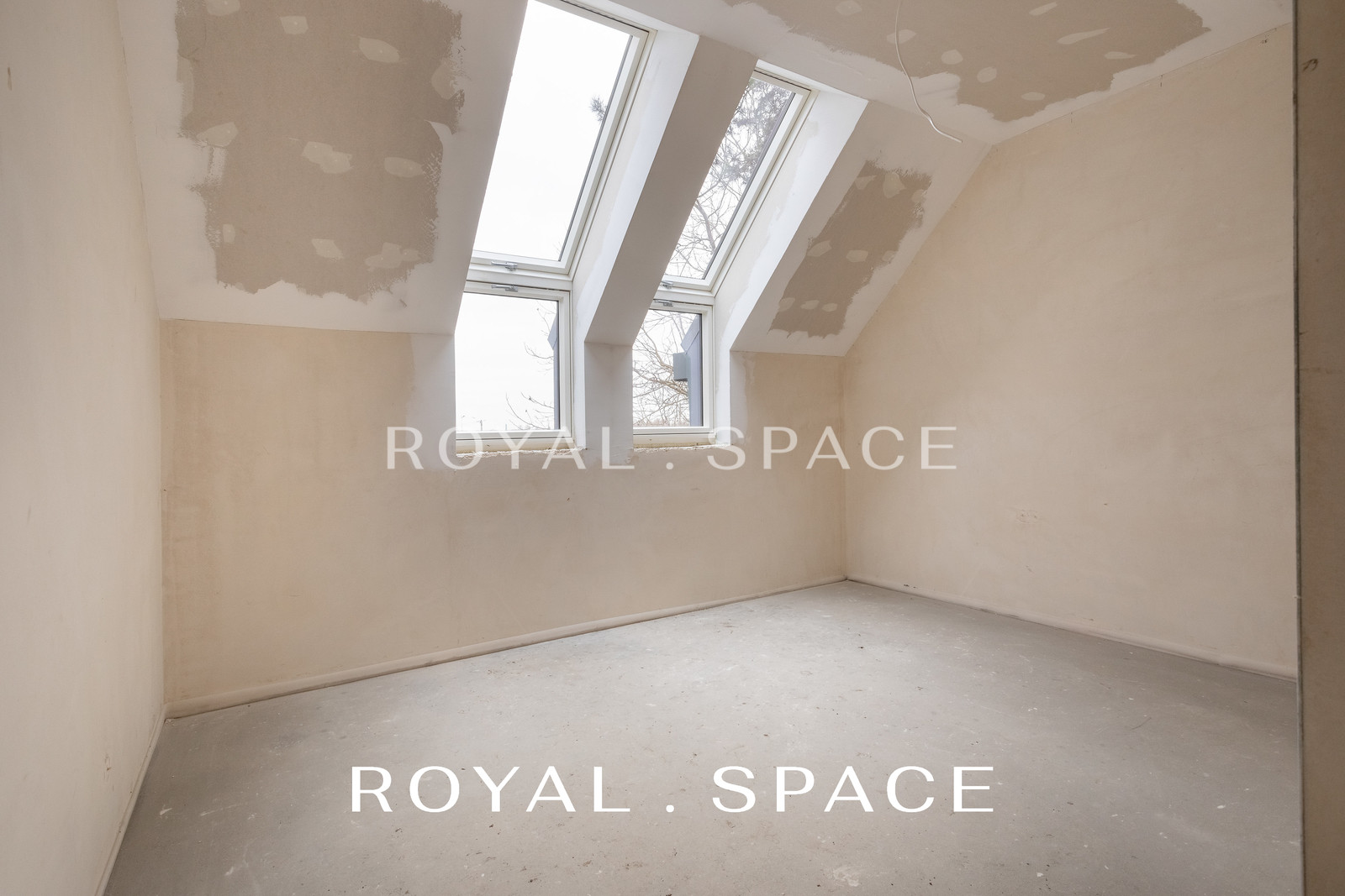 Dom wolnostojący wsród zieleni!