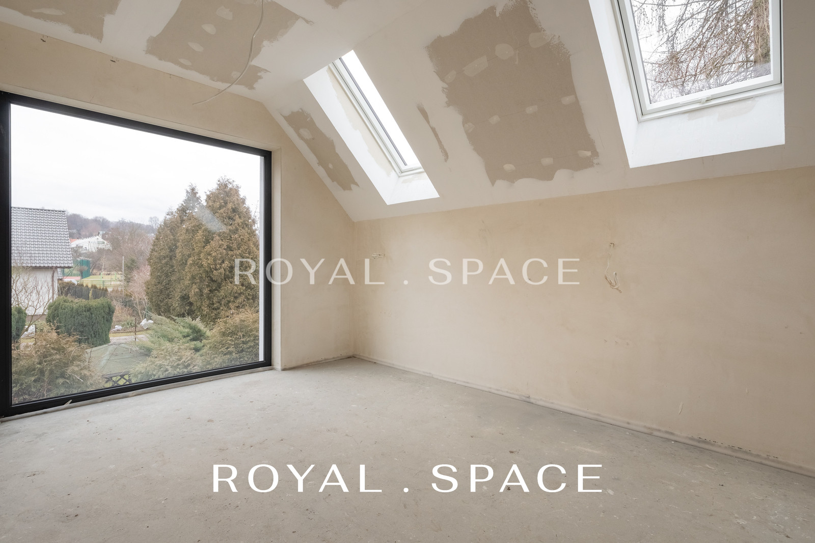 Dom wolnostojący wsród zieleni!