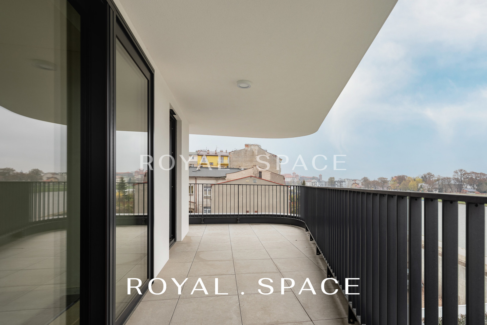 Apartament z tarasem z widokiem na Wisłę – 94 m2