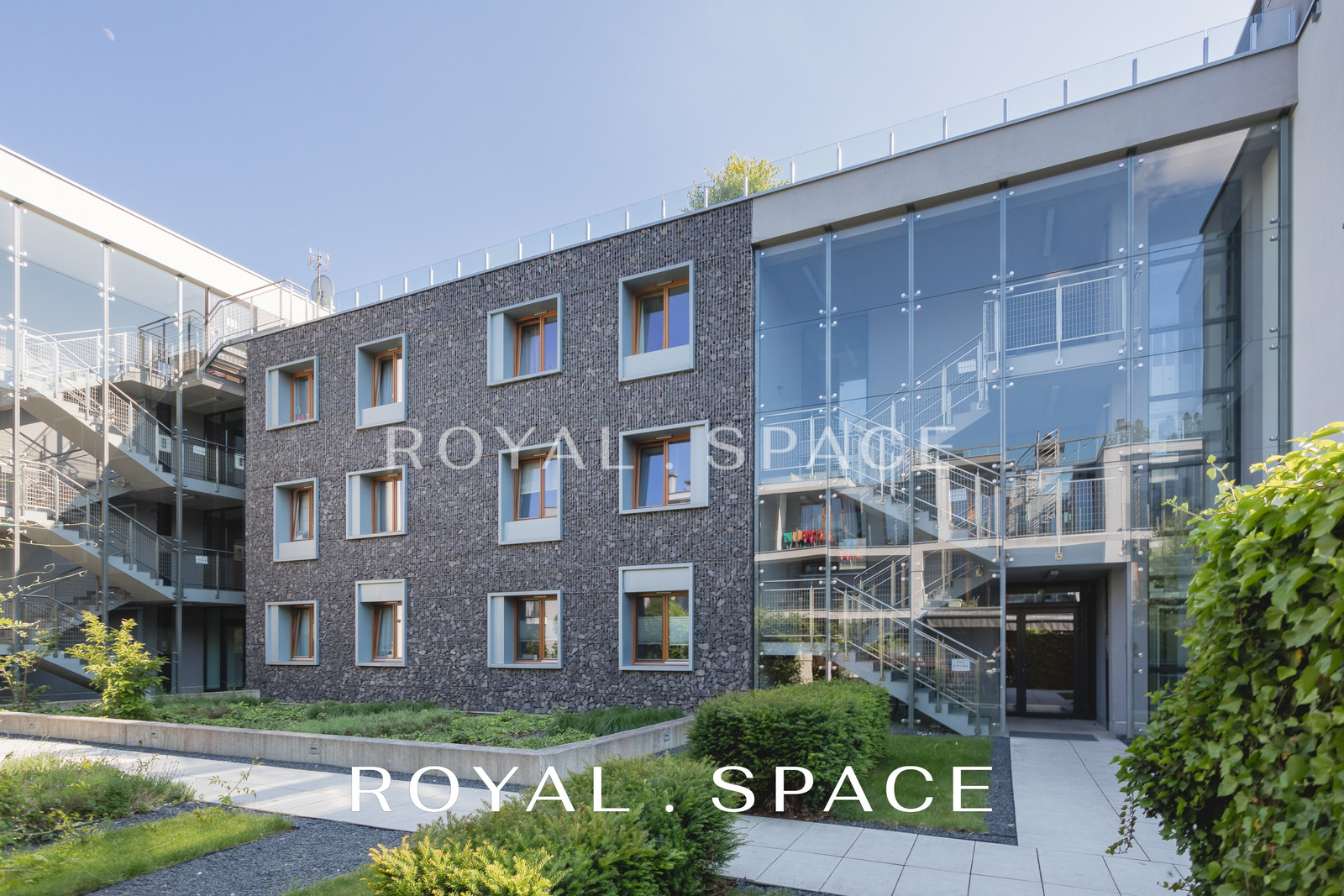 Apartament z tarasem na dachu na Woli Justowskiej