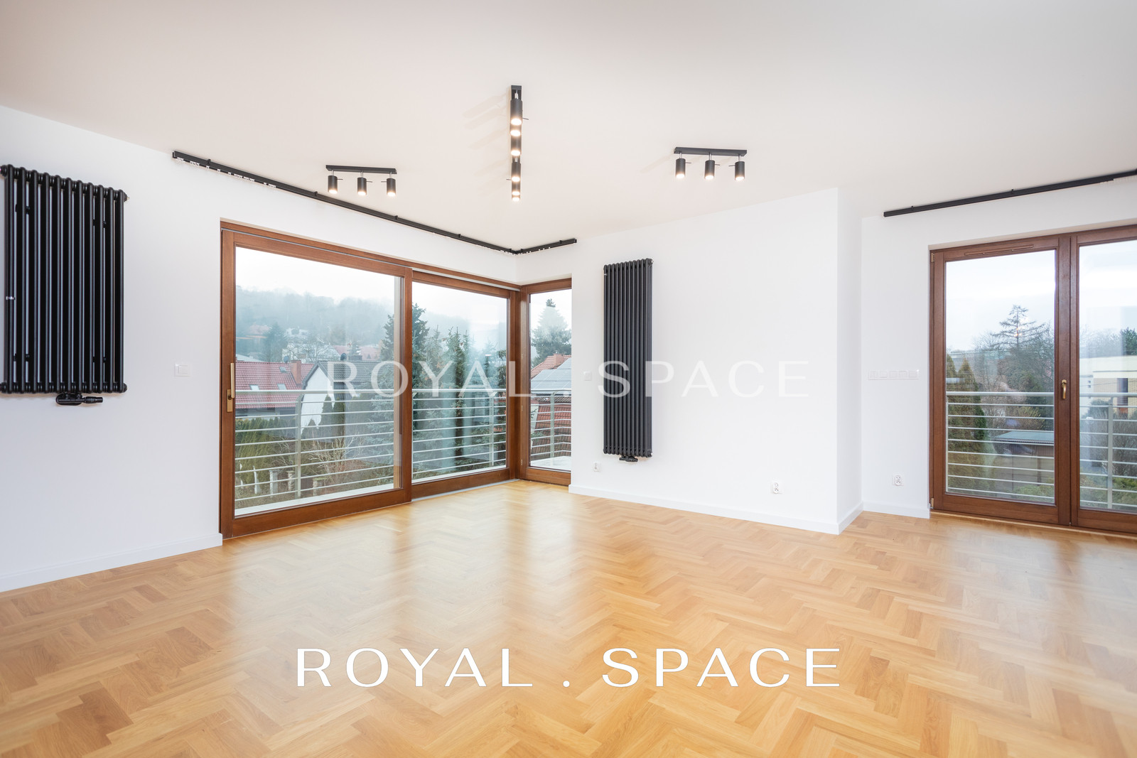 Przestronny 5-pok. apartament z tarasem na dachu