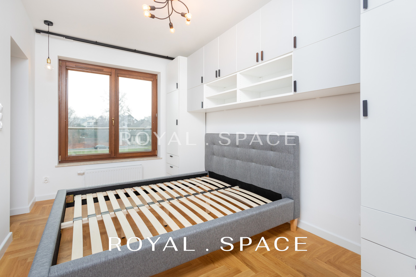 Przestronny 5-pok. apartament z tarasem na dachu