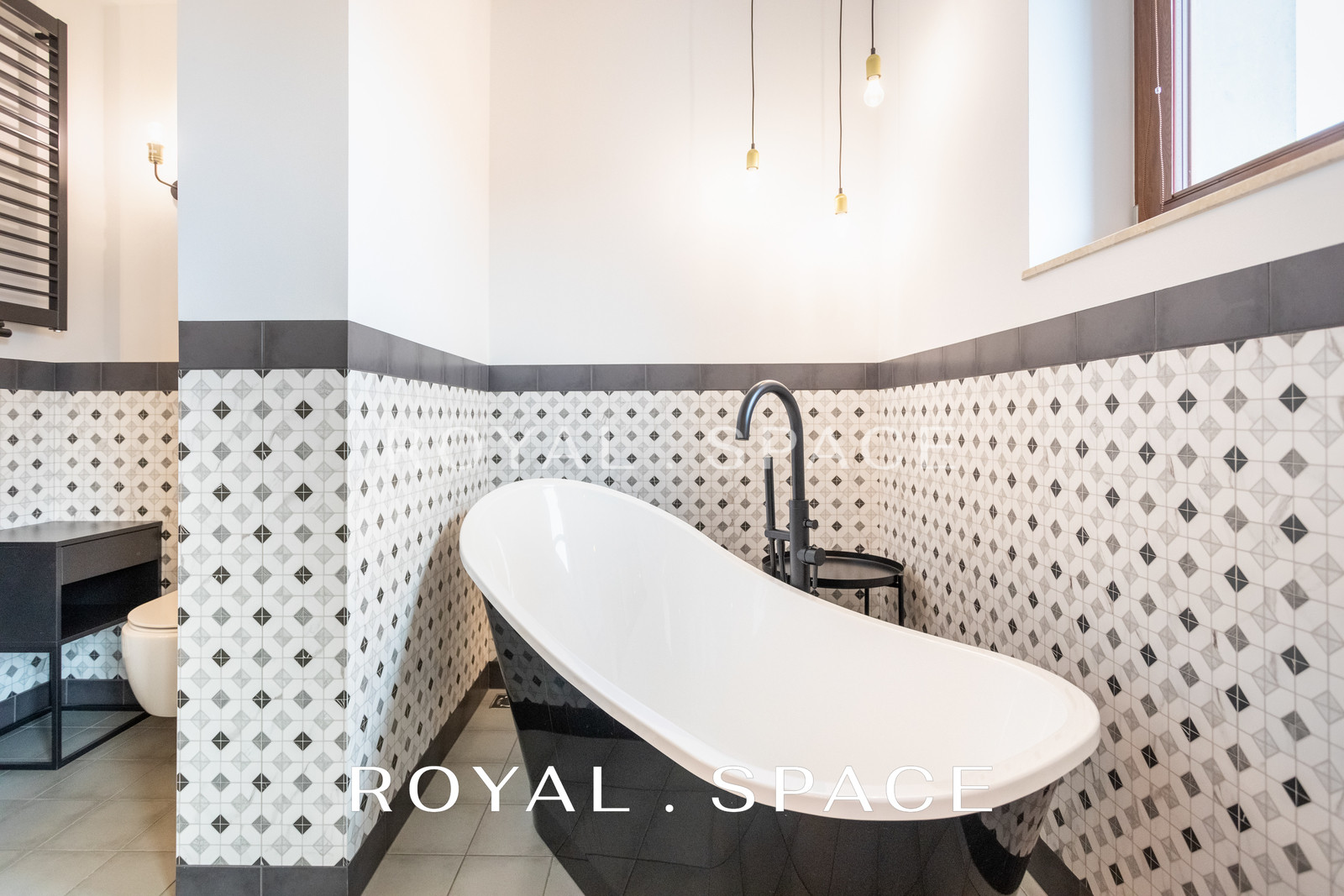 Przestronny 5-pok. apartament z tarasem na dachu