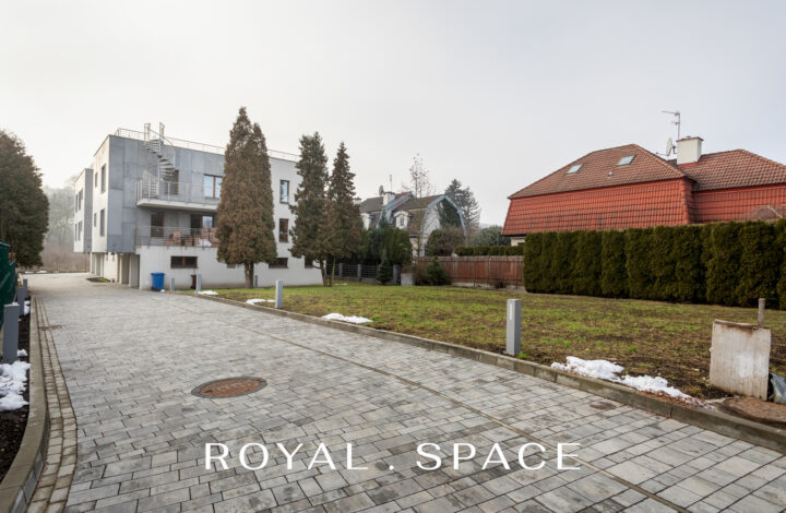 Przestronny 5-pok. apartament z tarasem na dachu