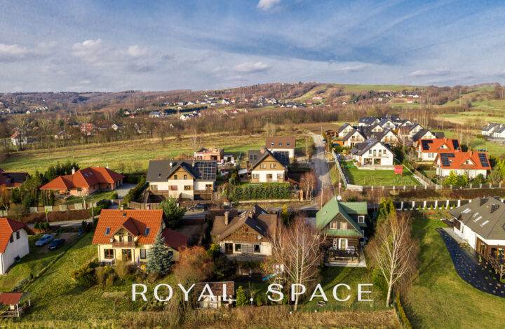 Tomaszowice, Wielka Wieś, Ujazdowska