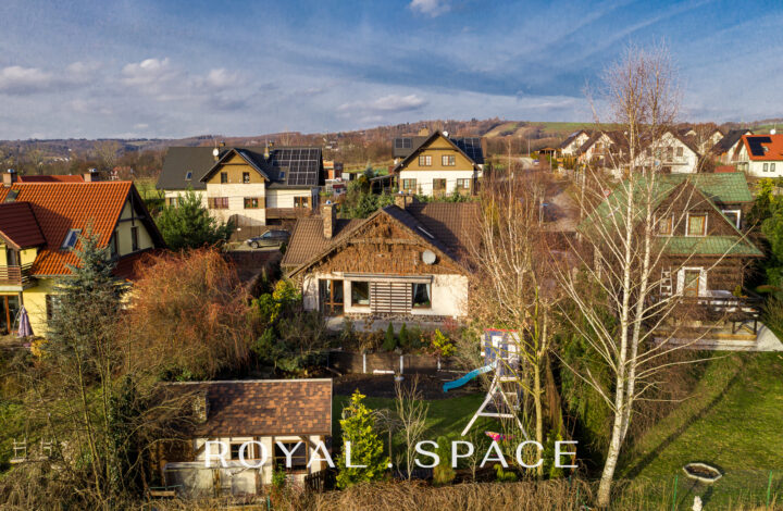 Tomaszowice, Wielka Wieś, Ujazdowska