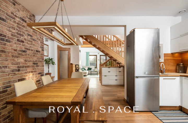 Tomaszowice, Wielka Wieś, Ujazdowska