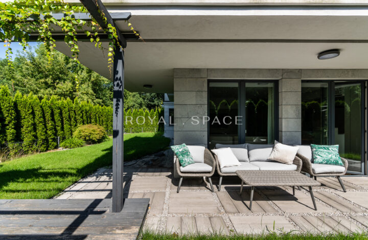 Designerski apartament z ogrodem – Czarodziejska