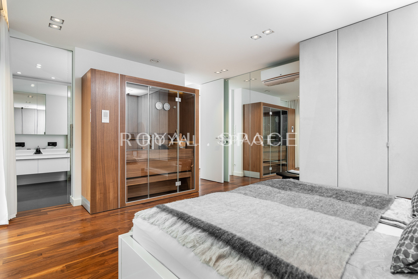 Luksusowy, dwupoziomowy penthouse z tarasem!