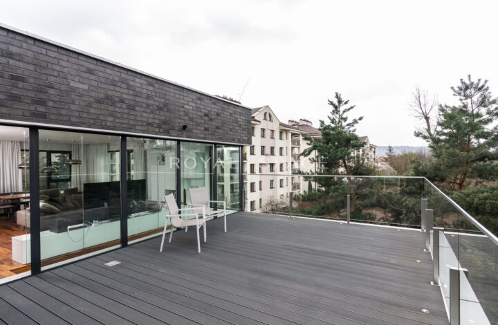 Luksusowy, dwupoziomowy penthouse z tarasem!