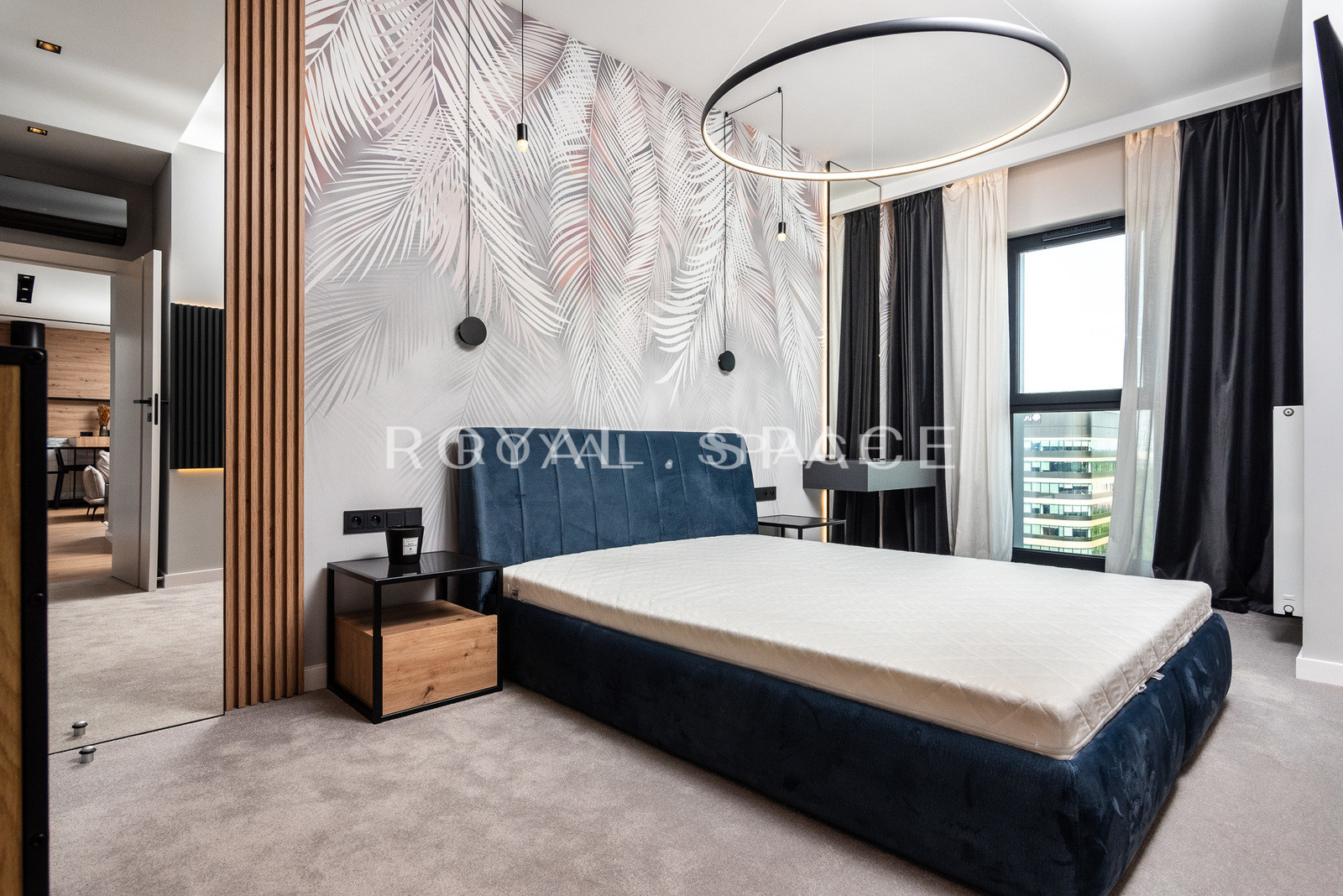 Penthouse z balkonami w nowym budynku – Fabryczna