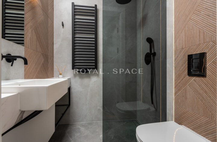 Penthouse z balkonami w nowym budynku – Fabryczna