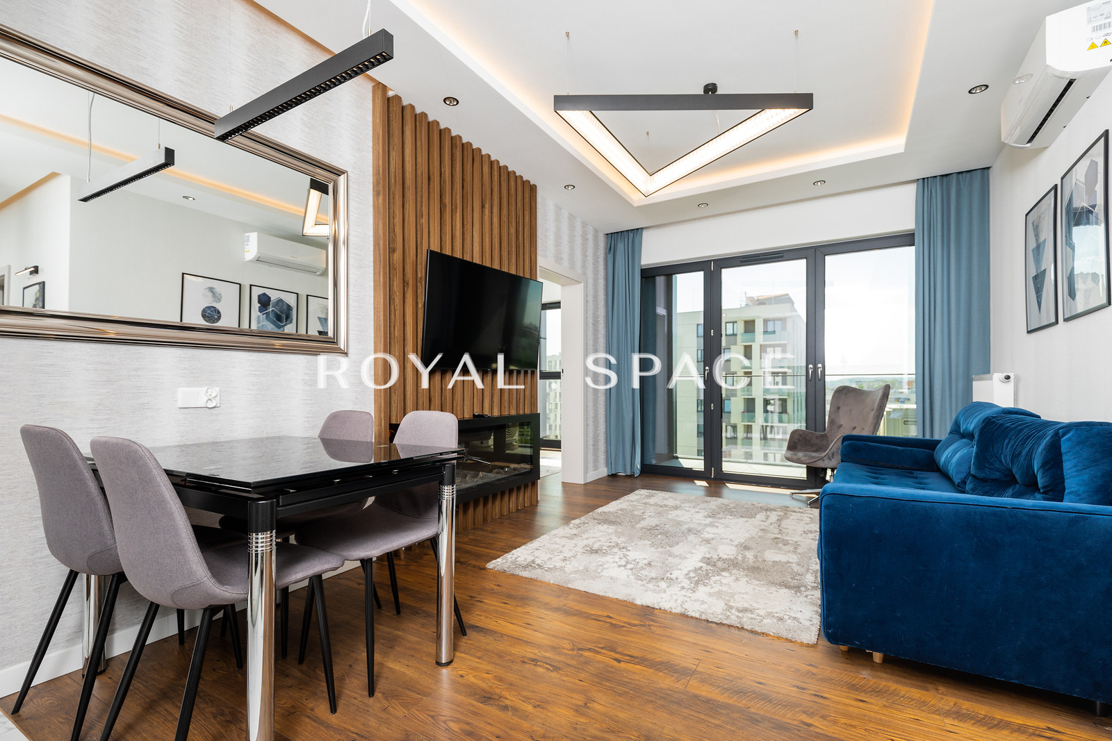 Apartament z balkonem na 8 piętrze – Fabryczna