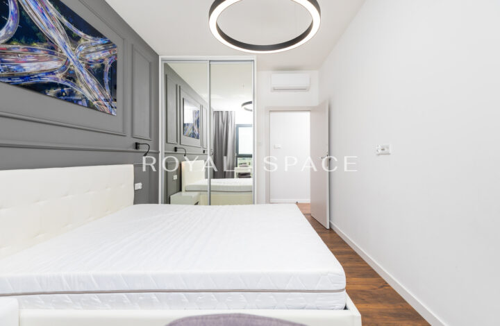 Apartament z balkonem na 8 piętrze – Fabryczna