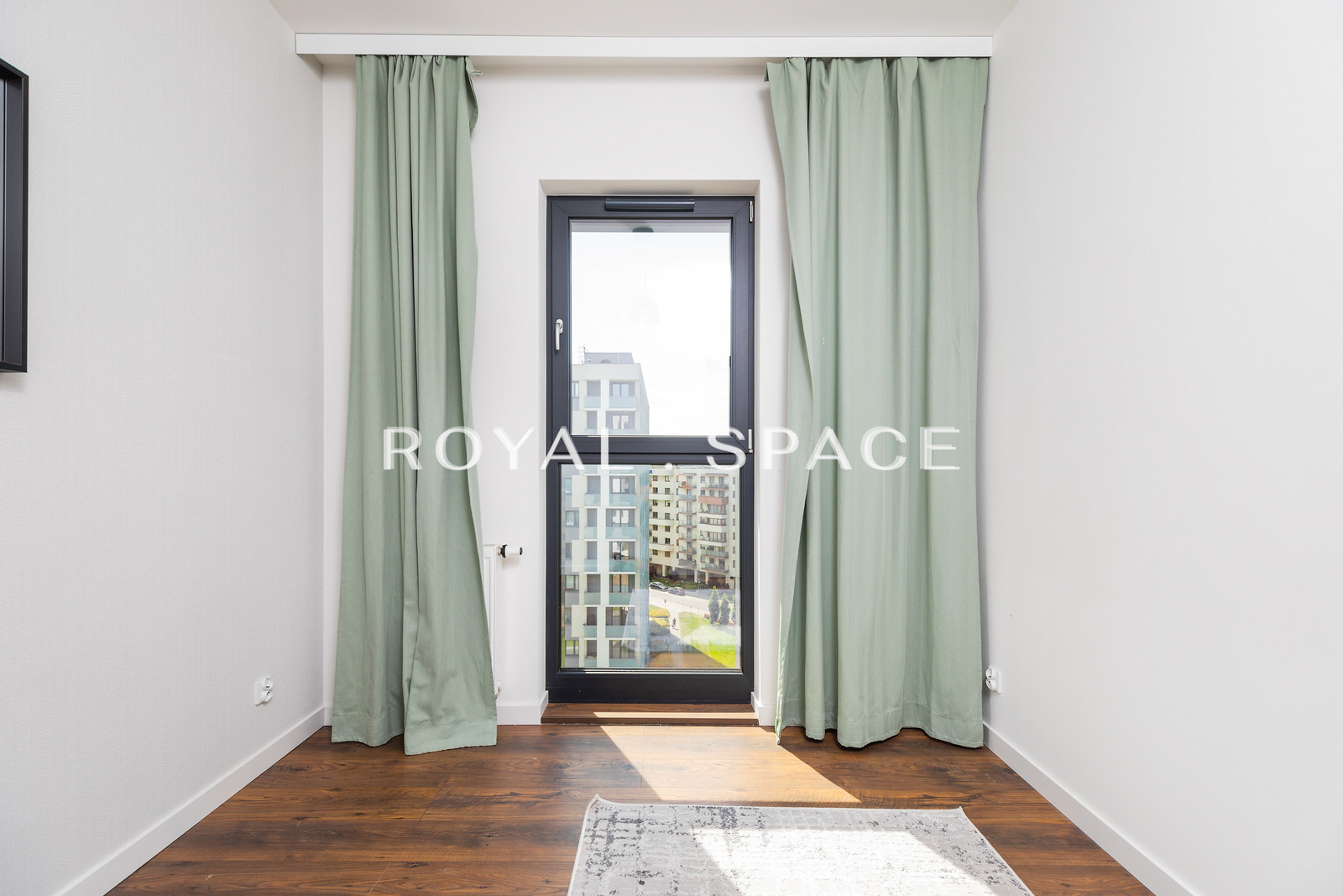 Apartament z balkonem na 8 piętrze – Fabryczna