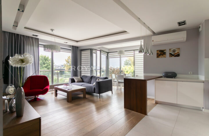 Jasny apartament z widokiem na Wisłę!