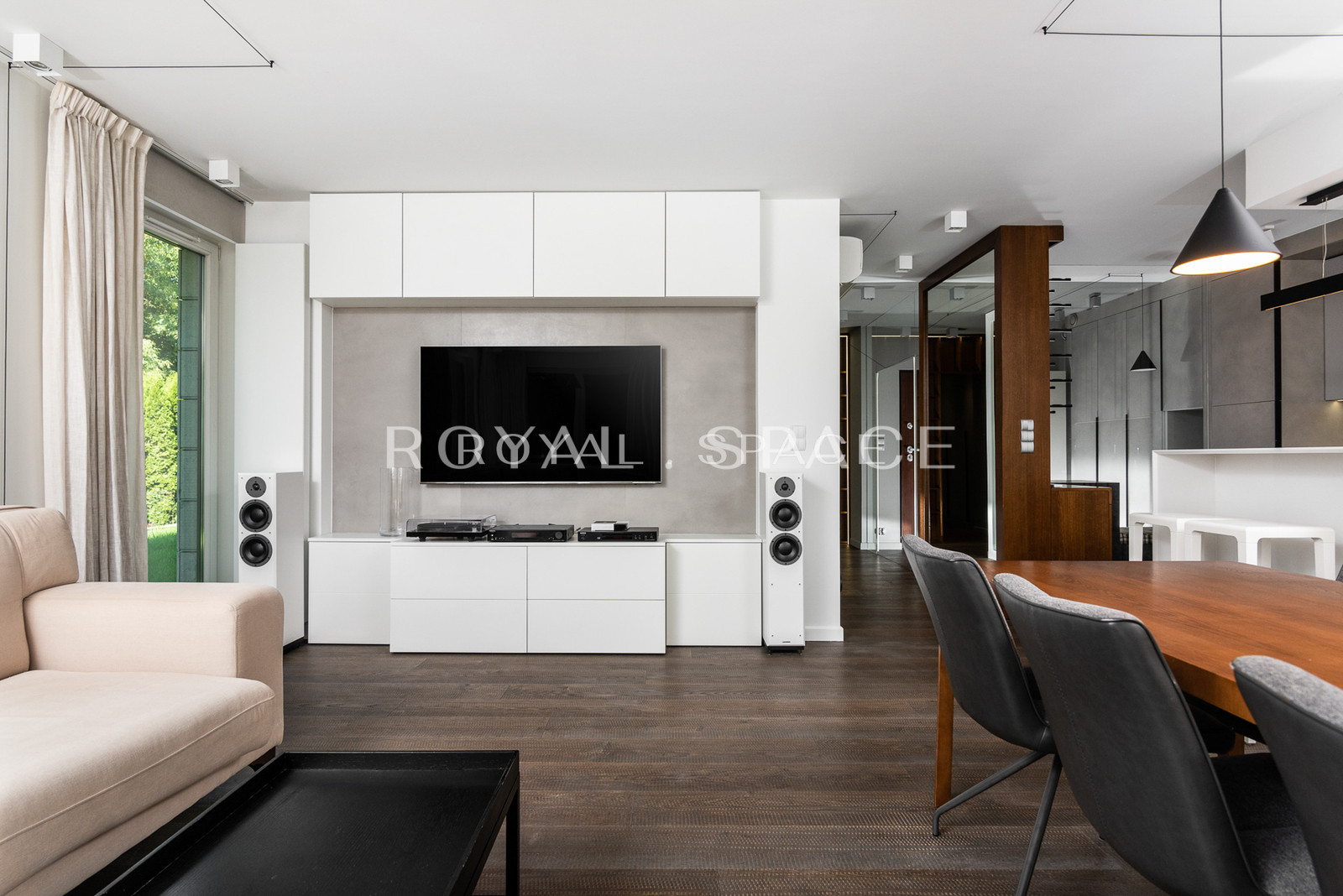 Designerski apartament z ogrodem – Czarodziejska