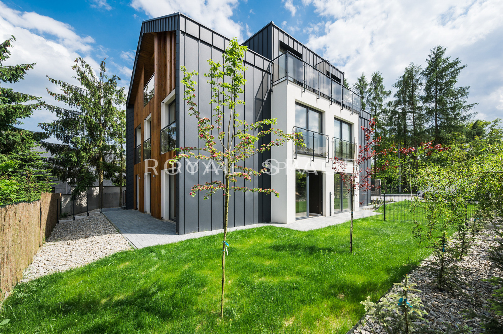 Nowy apartament z ogrodem w kameralnej inwestycji!