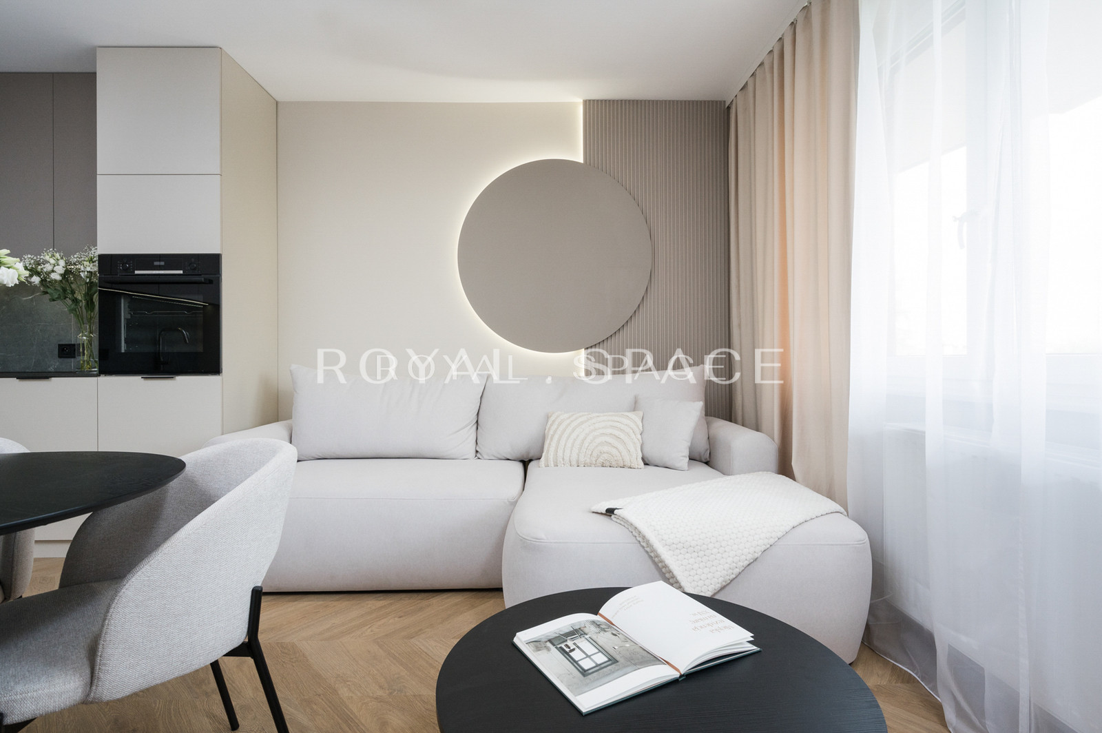 Nowe, elegancko wykończone mieszkanie z balkonem