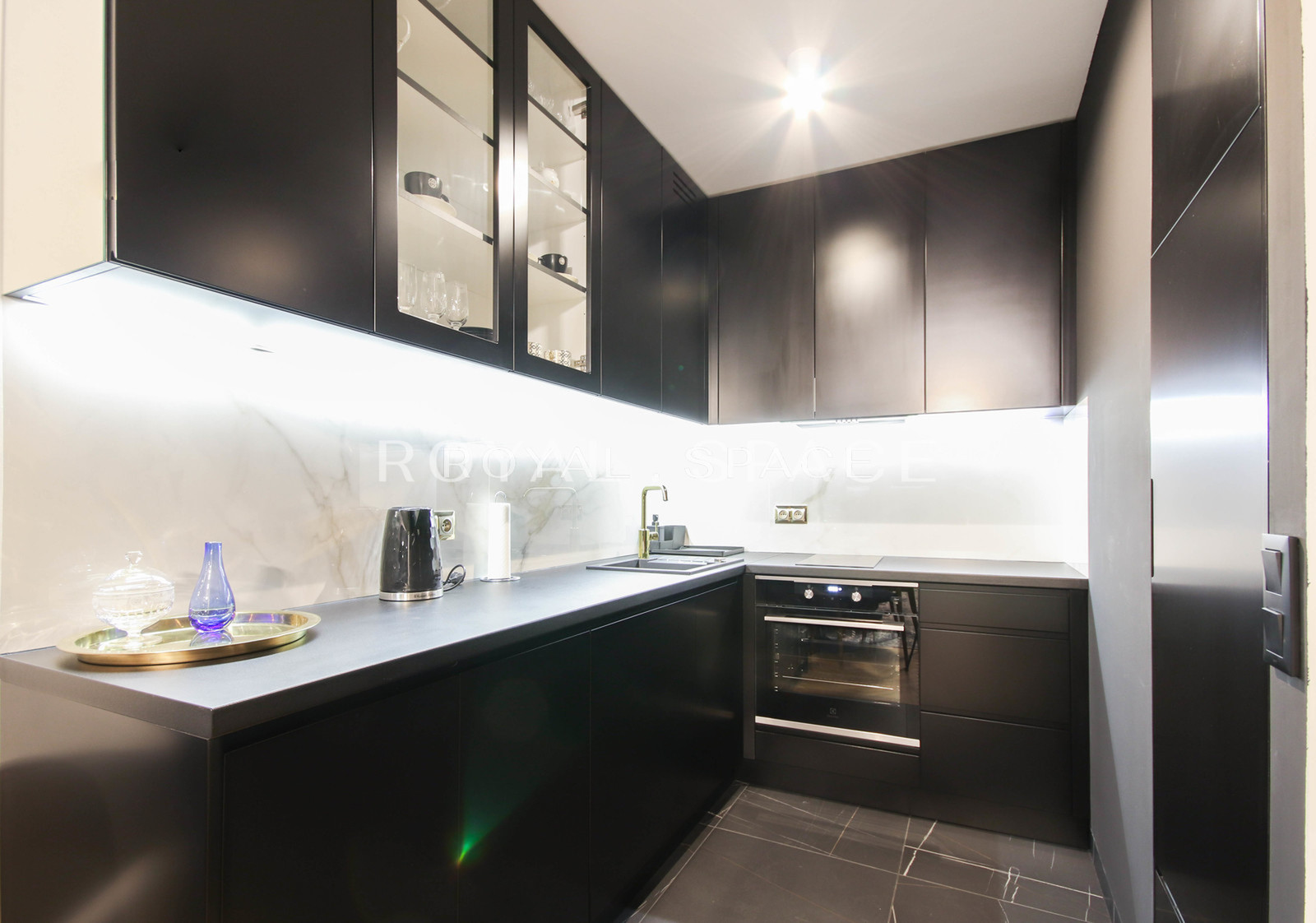 Nowoczesny apartament nad Wisłą – Madalińskiego