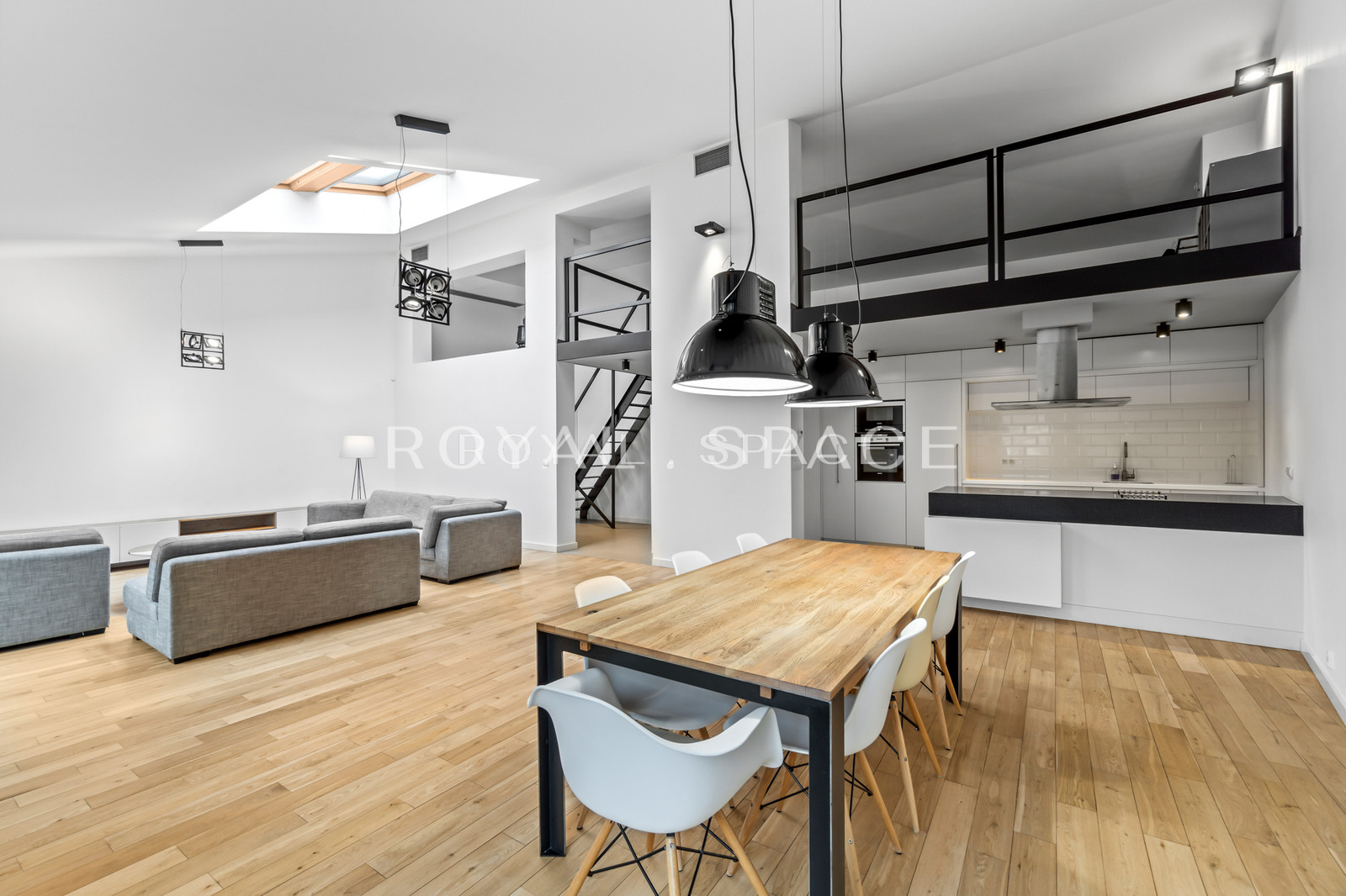 Niepowtarzalny apartament z widokiem na Wawel