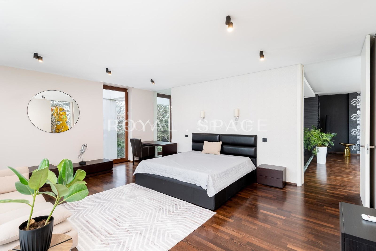 Wyjątkowa willa z ogrodem na Bielanach