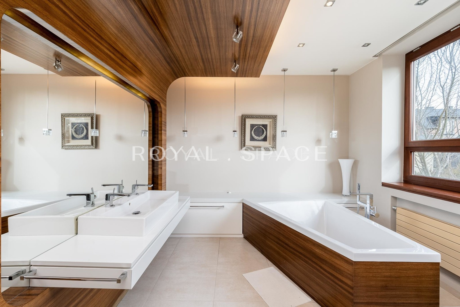 Wyjątkowa willa z ogrodem na Bielanach