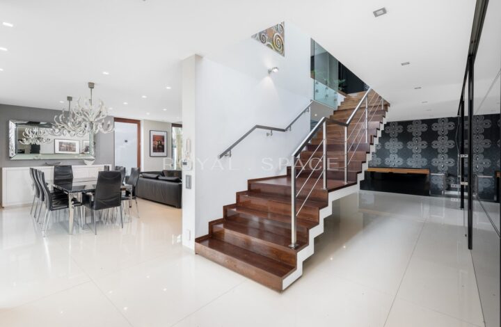 Wyjątkowa willa z ogrodem na Bielanach