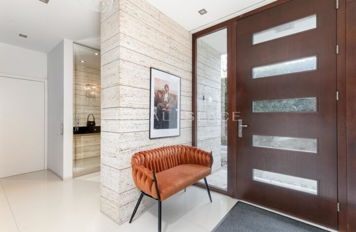 Wyjątkowa willa z ogrodem na Bielanach