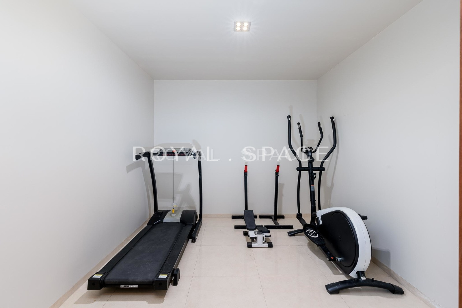 Wyjątkowa willa z ogrodem na Bielanach