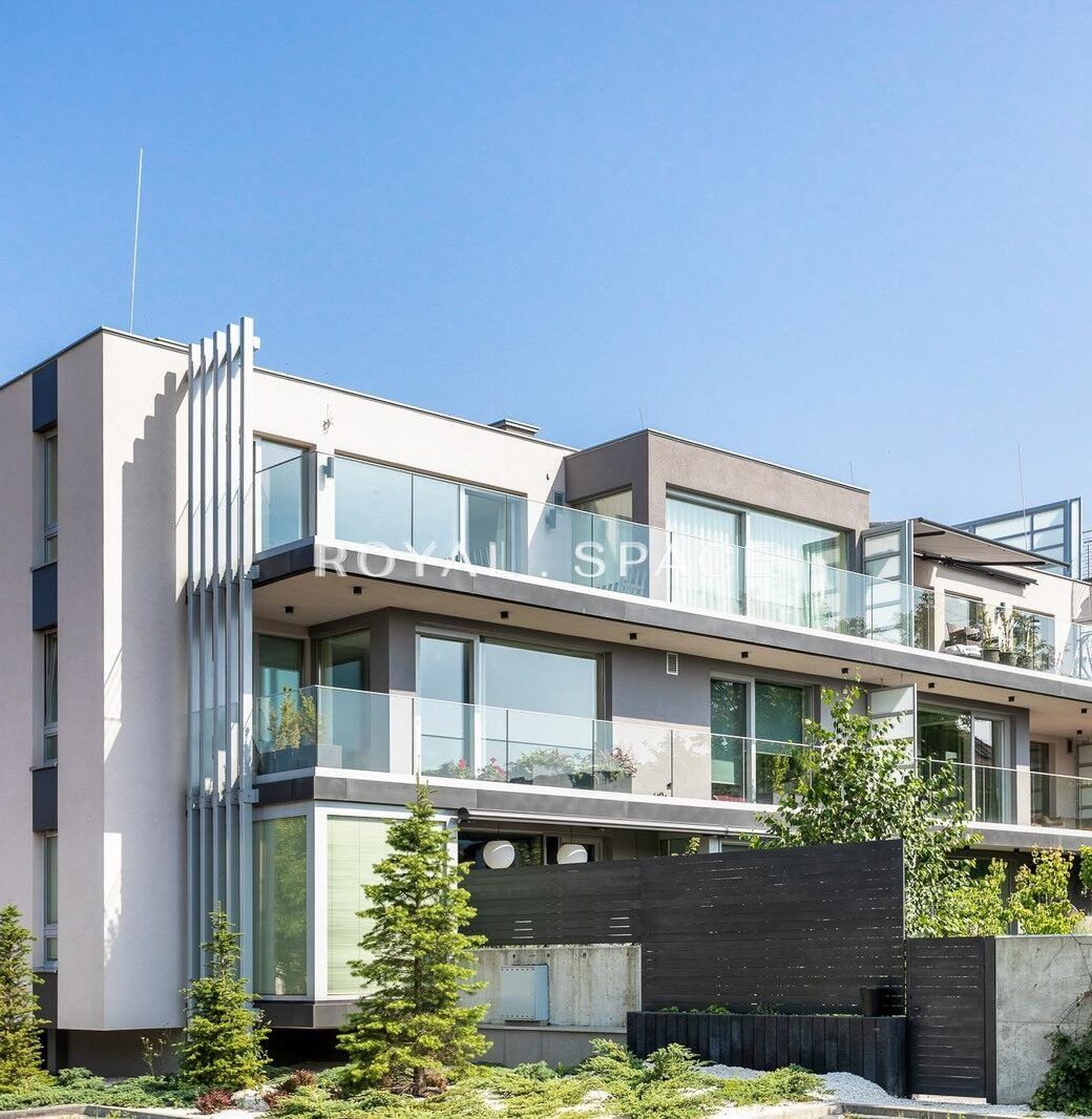 Apartament na Woli Justowskiej w otoczeniu zieleni