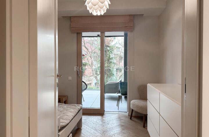 Apartament na Woli Justowskiej w otoczeniu zieleni