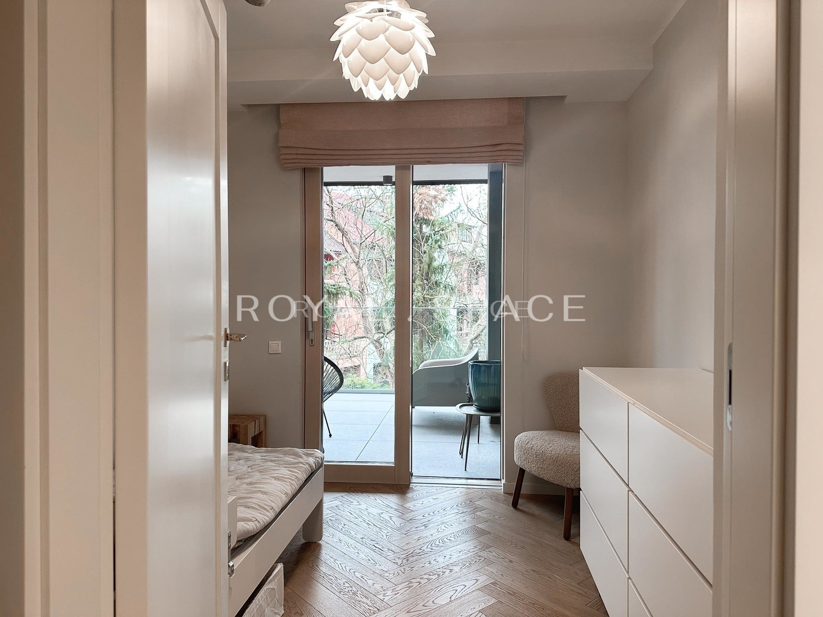 Apartament na Woli Justowskiej w otoczeniu zieleni