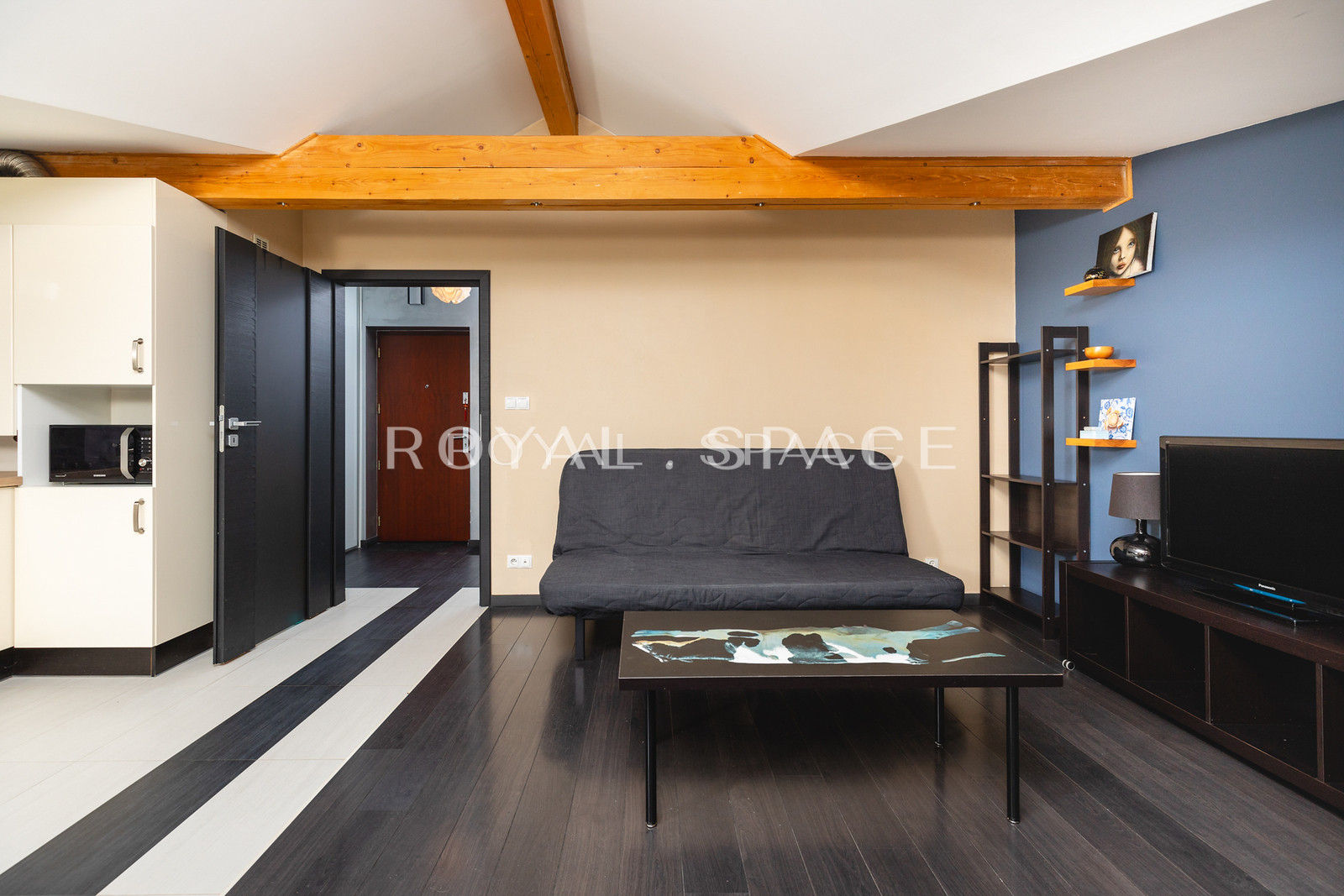 Kawalerka z balkonem z widokiem na zieleń