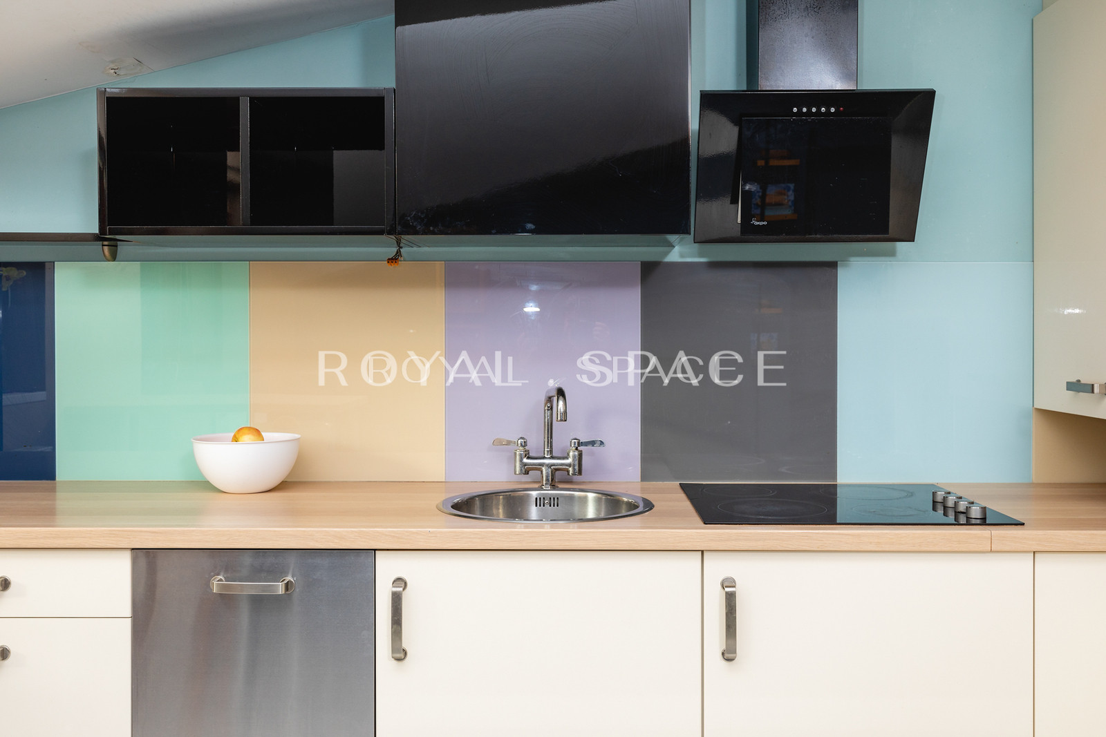 Kawalerka z balkonem z widokiem na zieleń