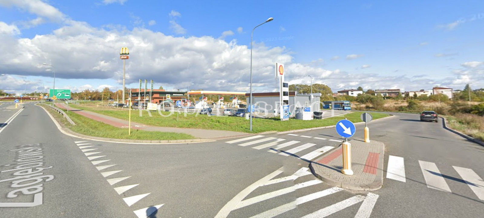 Stacja benzynowa przy obwodnicy Zawiercia