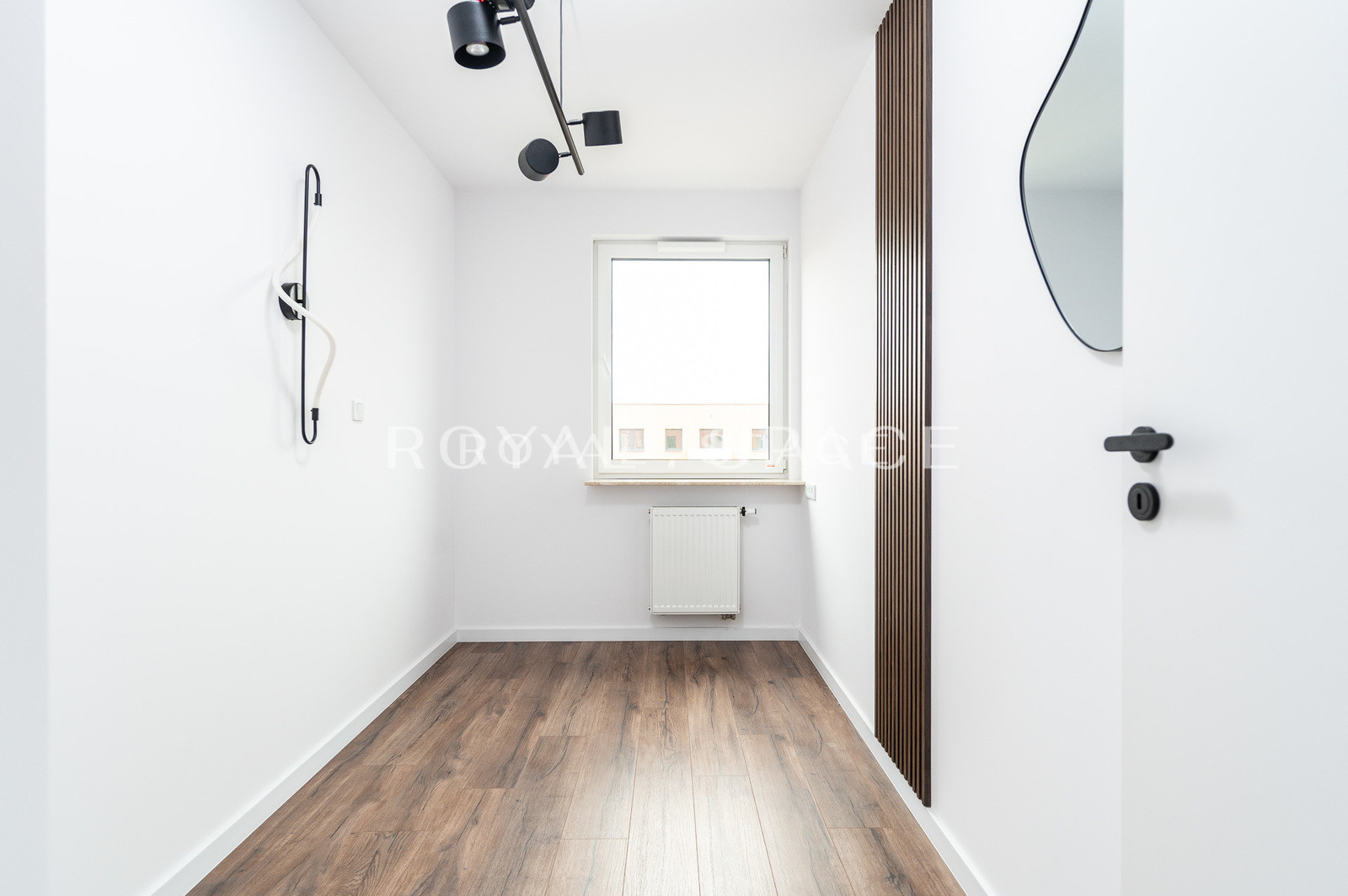 Modern, comfortable apartment with balcony