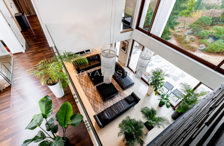 Wyjątkowa willa z ogrodem na Bielanach