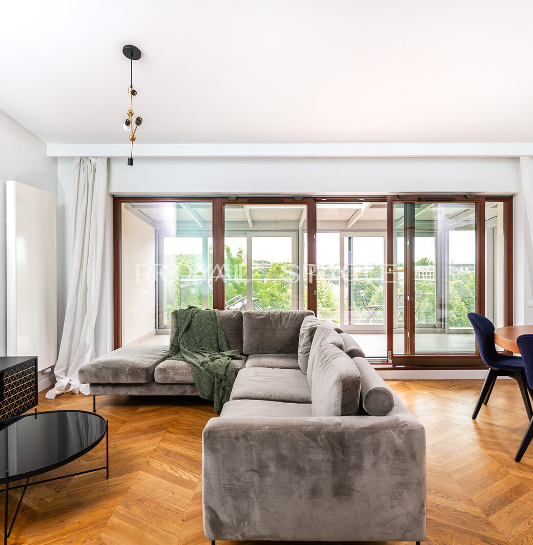 Penthouse z widokiem na Wisłę z ogrodem zimowym