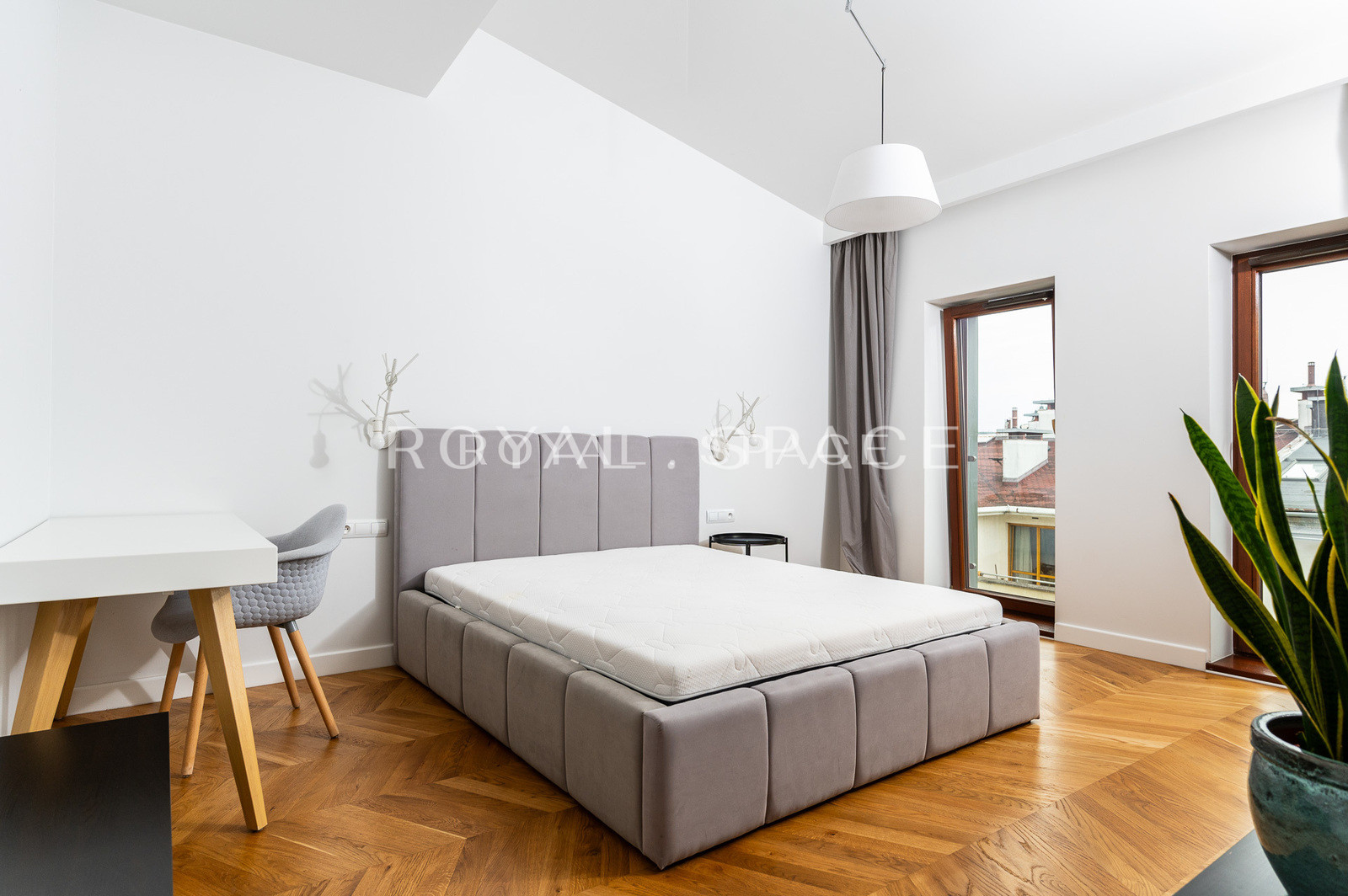 Penthouse z widokiem na Wisłę z ogrodem zimowym