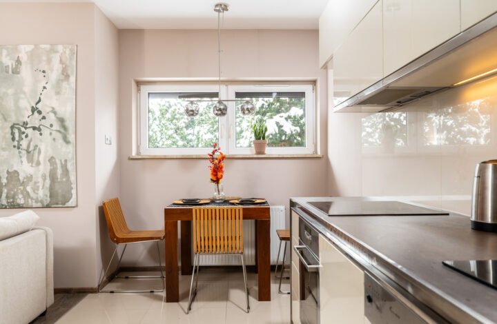 Dom z ogrodem i garażem przy Galerii Bronowice