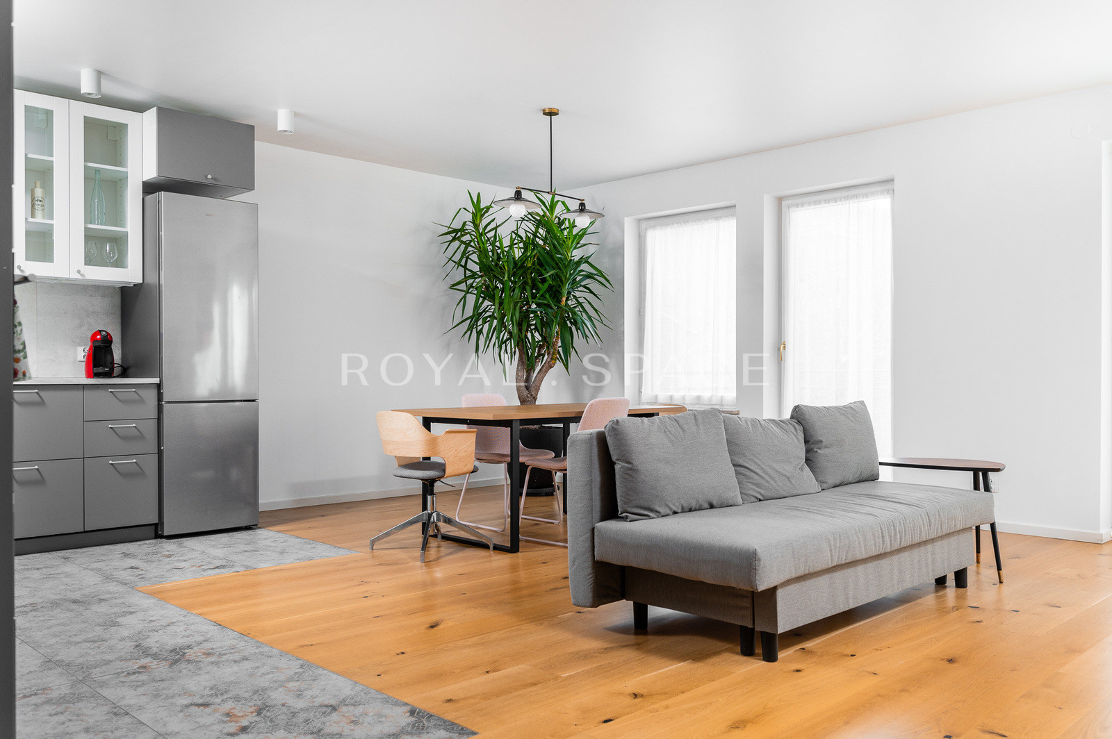 Słoneczny Apartament  z miejscem postojowym