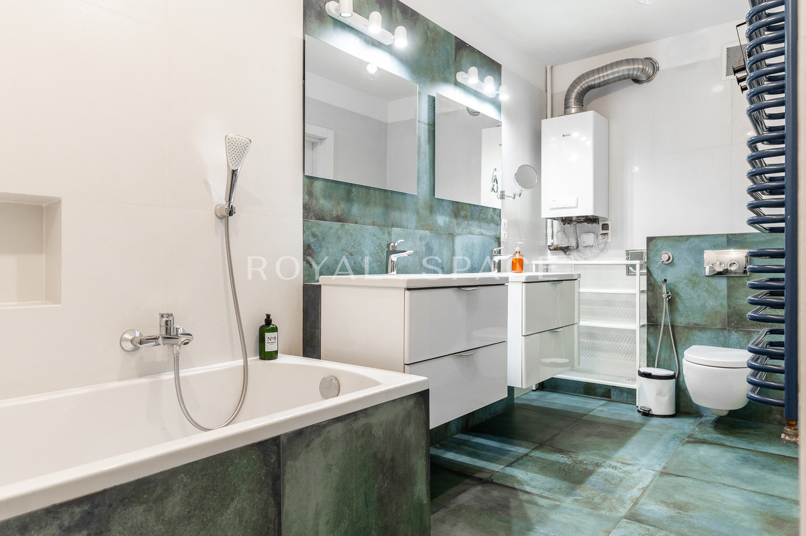 Słoneczny Apartament  z miejscem postojowym