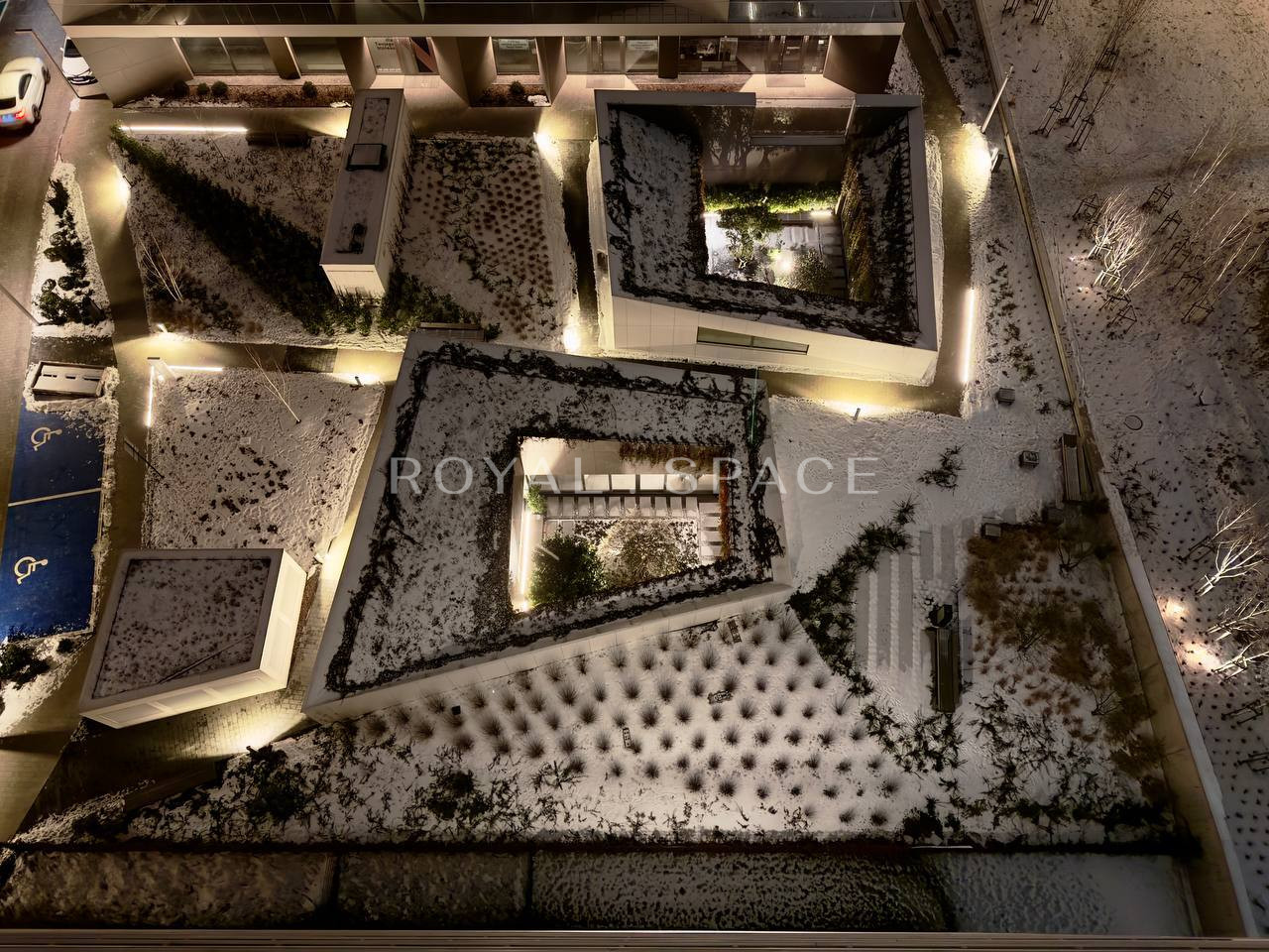 Пентхаус | 10 поверх | Південь та Захід | 300 см