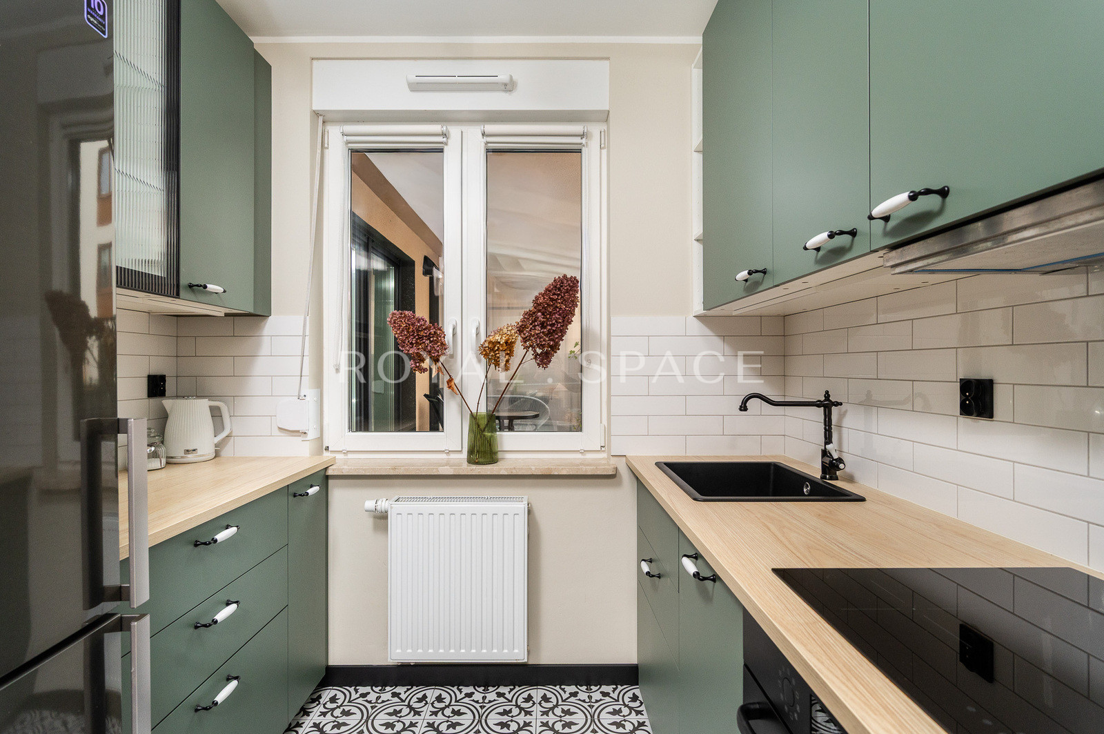 2 pokoje, osobna kuchnia, ogródek, klima – Bonarka