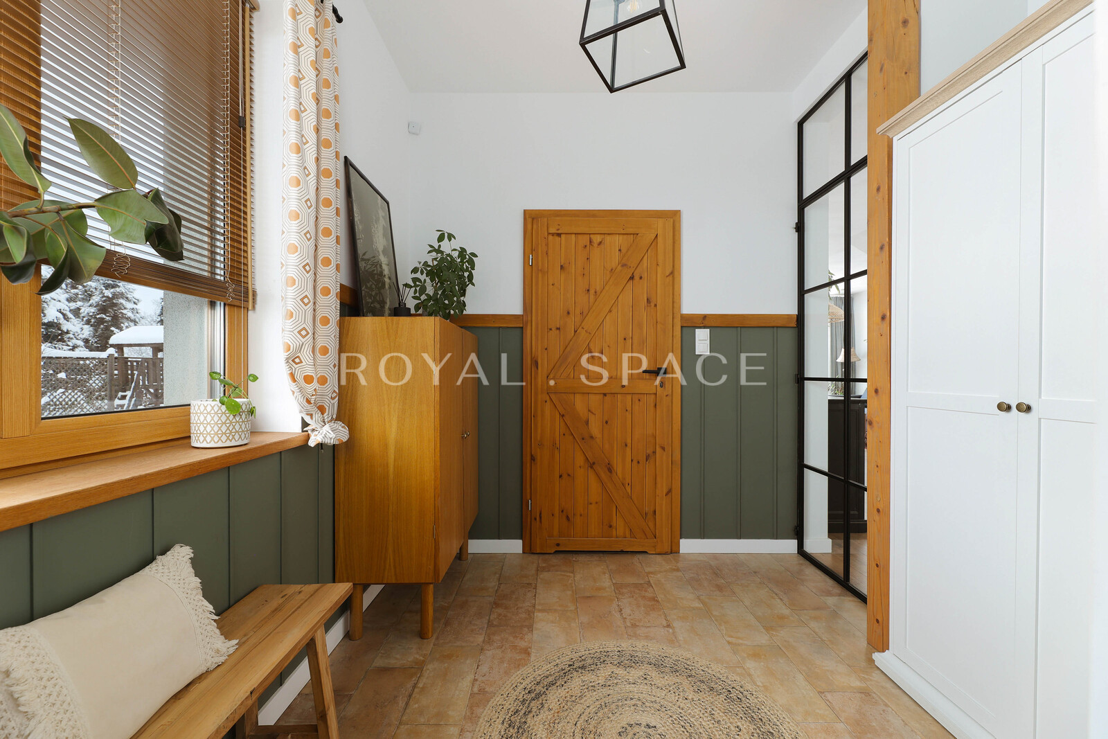 Exceptional energy-efficient home with garden!